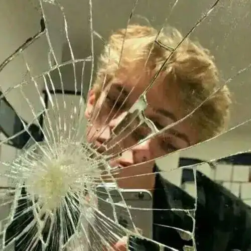 6686体育平台金牌作者Julian