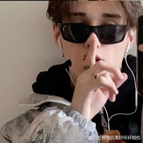 6686体育平台铁牌作者早点遇见