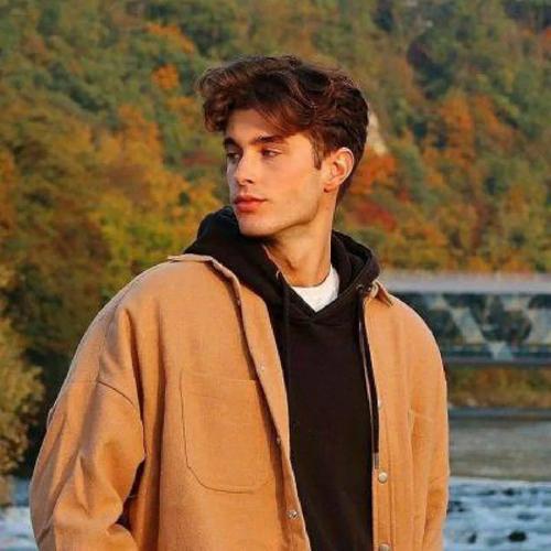 6686体育平台银牌作者Grayson