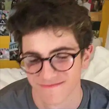 6686体育平台铜牌作者Xenia