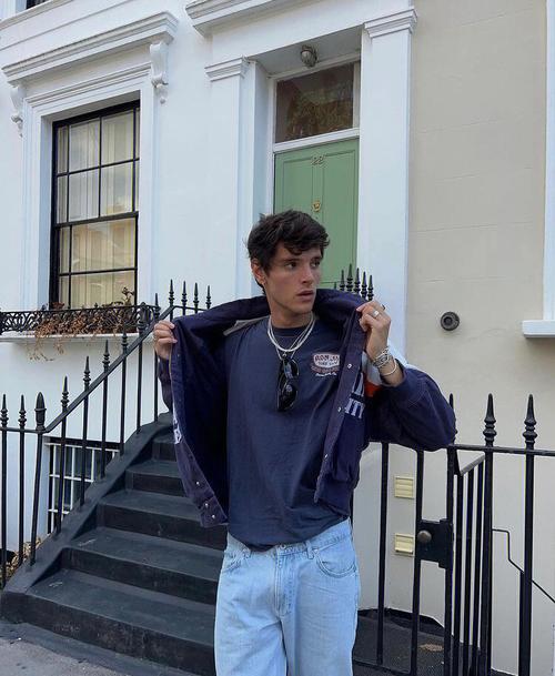 6686体育平台官方作者Lenny