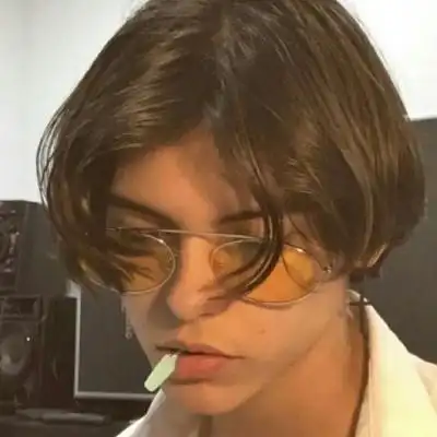 6686体育平台铁牌作者Fiona