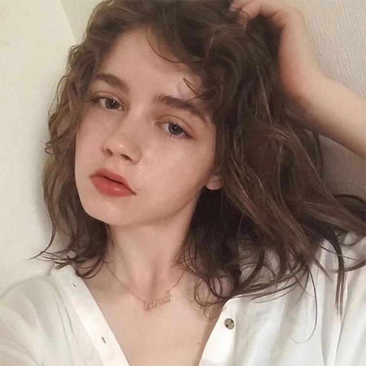 6686体育平台铁牌作者Freda