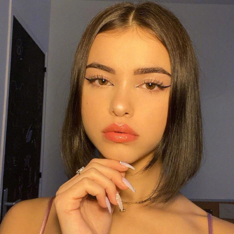 6686体育平台钻石作者Isabelle