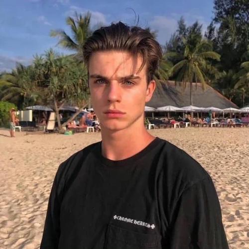 6686体育平台铜牌作者Jude