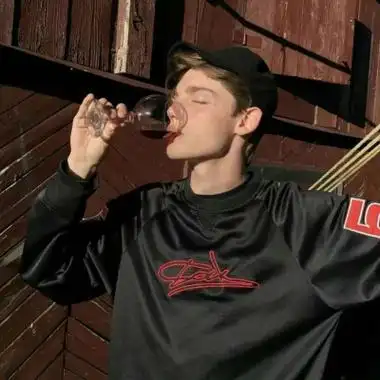 6686体育平台首席作者Imani