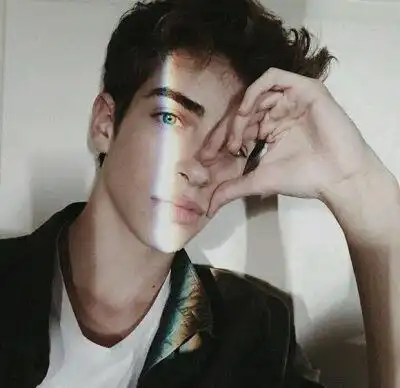 6686体育平台铁牌作者Gavin