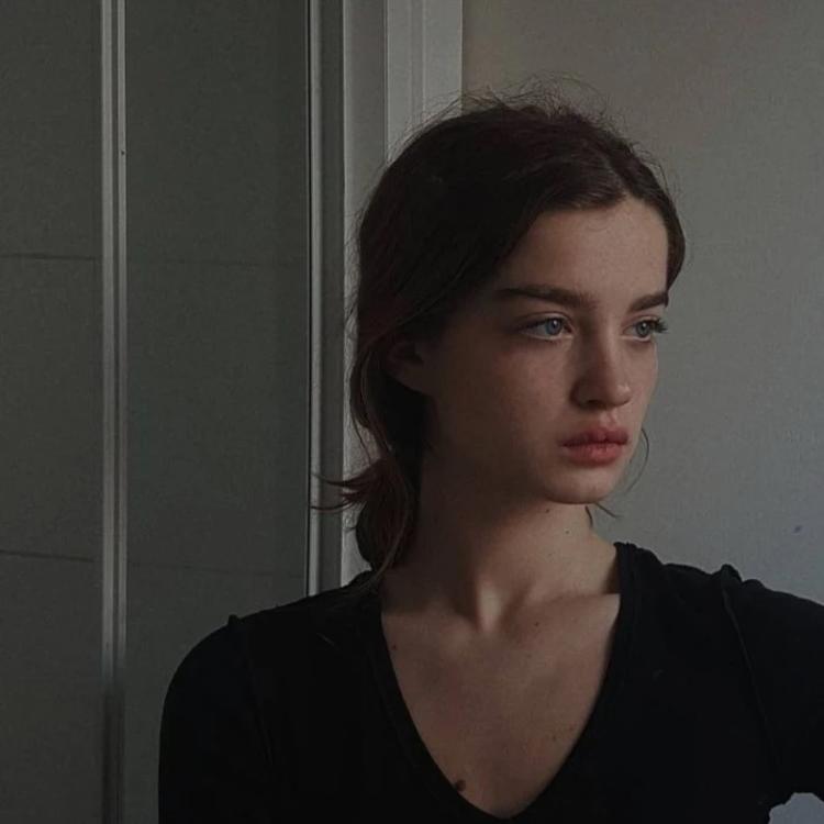 6686体育平台中级作者玉砌似画染